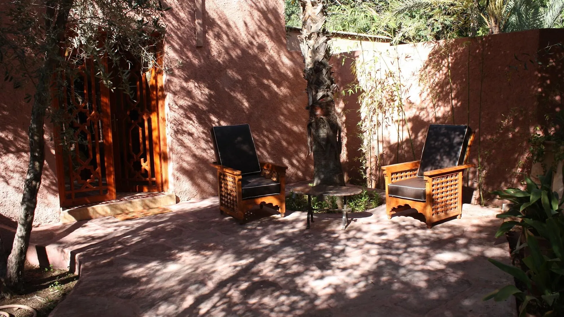 Dar Ayniwen Garden Hotel & Bird Zoo Marrakesh Guest house