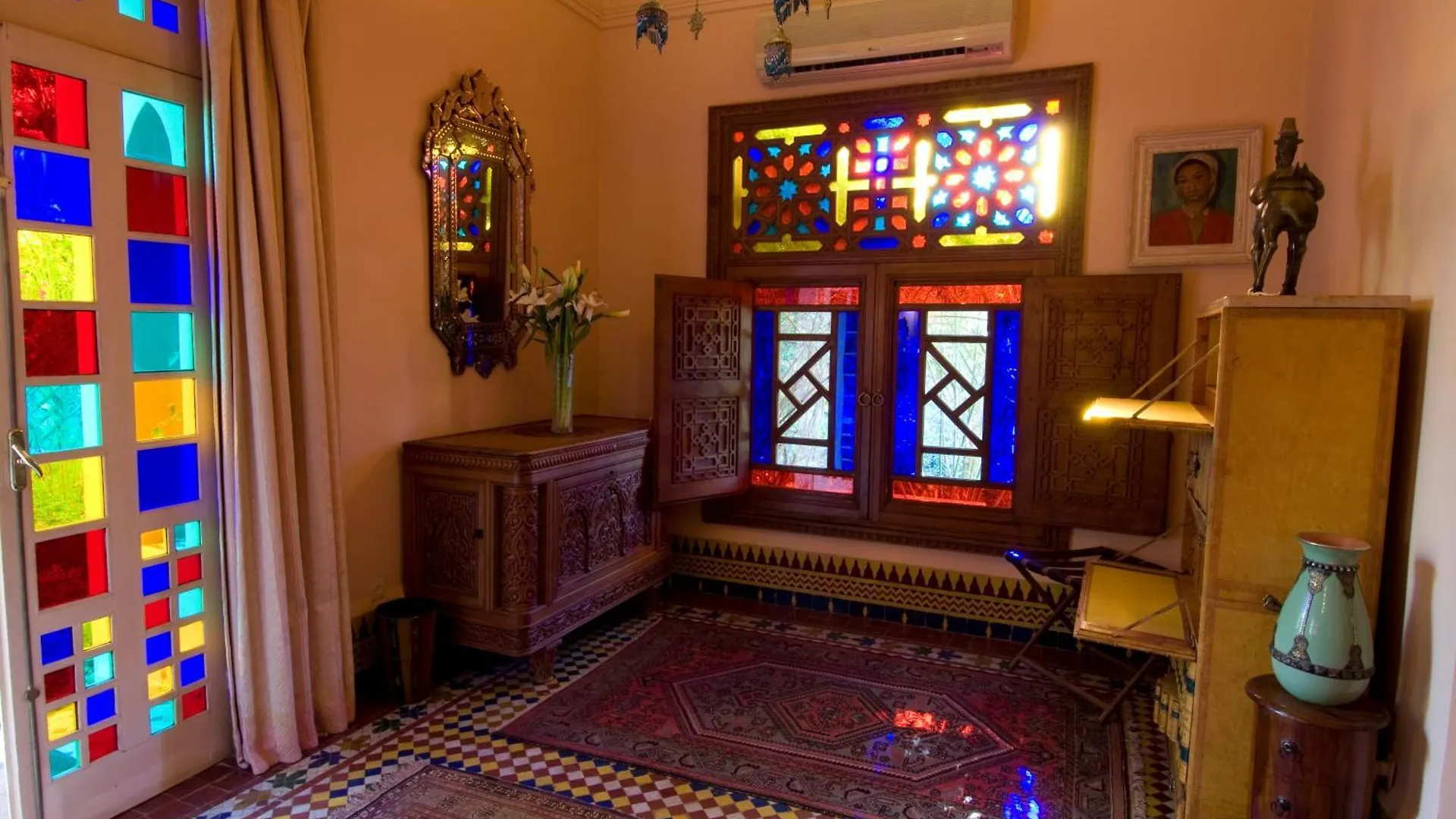 Dar Ayniwen Garden Hotel & Bird Zoo Marrakesh Guest house